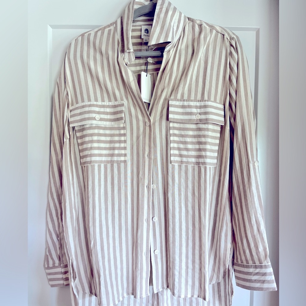 Flawless Classic Button Down Shirt size L